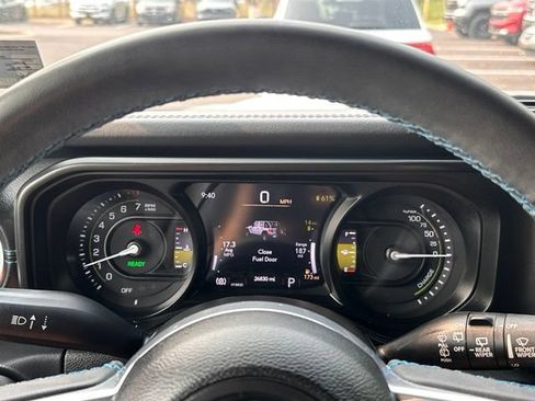 Used 2024 Jeep Wrangler High Altitude AWD/4WD image 22