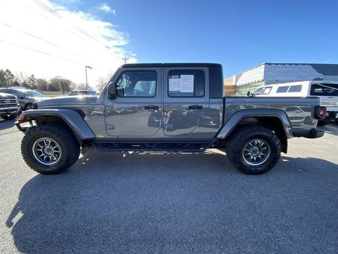 Used 2021 Jeep Gladiator Sport image 4