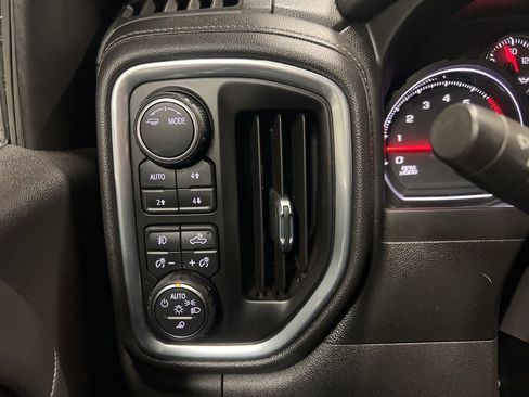 Certified 2021 Chevrolet Silverado 1500 LTZ image 19