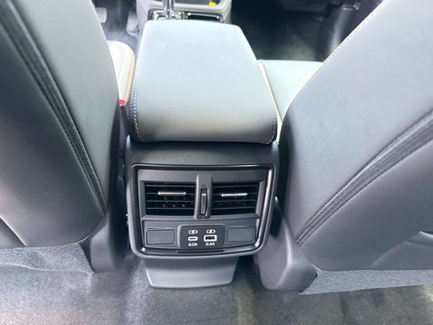Used 2026 Subaru Forester Sport w/ Onyx Edition AWD/4WD image 17