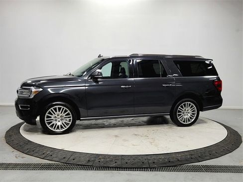 Used 2023 Ford Expedition Max Limited image 4
