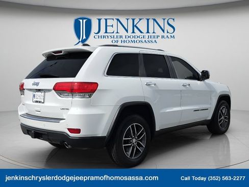Used 2018 Jeep Grand Cherokee Limited AWD/4WD image 5