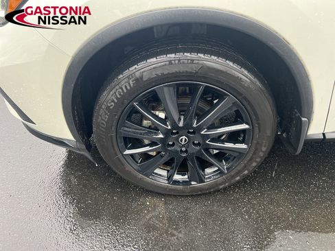 Used 2024 Nissan Murano SV w/ SV Midnight Edition Package image 19