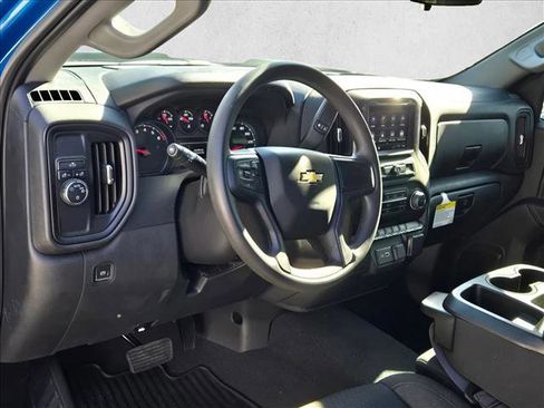 Used 2022 Chevrolet Silverado 1500 Custom image 3
