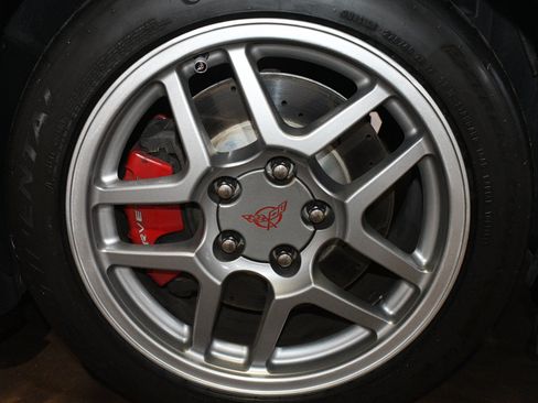 Used 2003 Chevrolet Corvette Z06 w/ Memory Package, 3 Drivers RWD image 66
