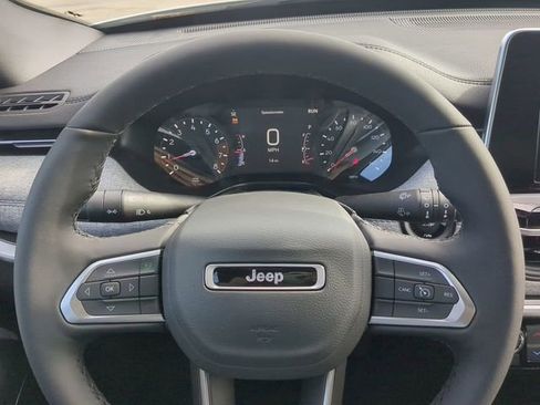 New 2026 Jeep Compass Latitude image 29