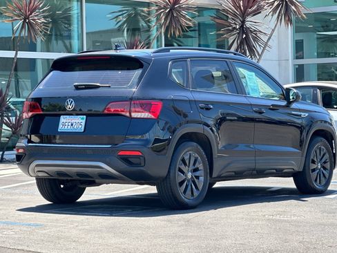 Used 2023 Volkswagen Taos S FWD image 5