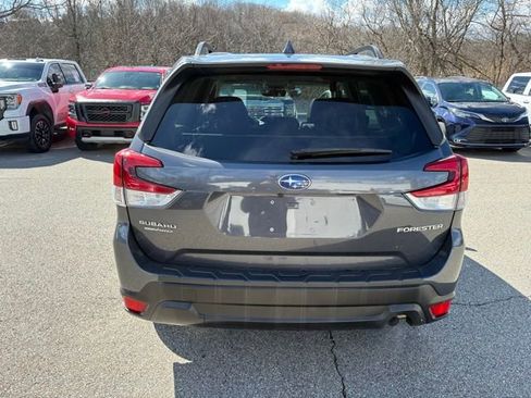 Used 2021 Subaru Forester Premium w/ Popular Package #1 image 4