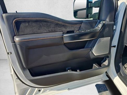 Certified 2024 Ford F250 Platinum AWD/4WD image 12