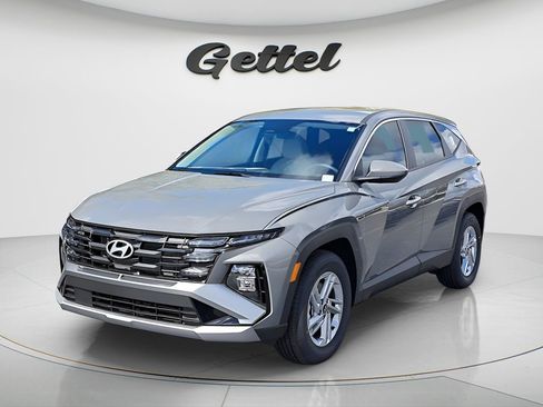 New 2026 Hyundai Tucson SE FWD image 1