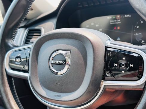 Used 2017 Volvo XC90 T6 Momentum w/ Vision Package AWD/4WD image 15