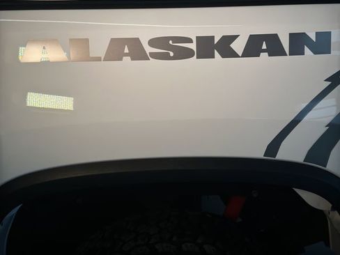 Used 2022 Chevrolet Silverado 3500 LT image 25