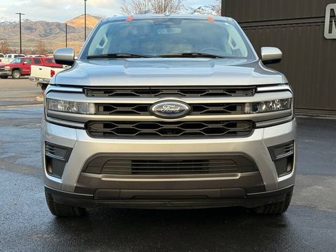 Used 2024 Ford Expedition XLT AWD/4WD image 2
