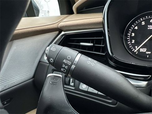 Used 2024 Cadillac XT6 Sport w/ Platinum Package image 49