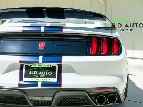 Used 2019 Ford Mustang Shelby GT350R w/ GT350R Equipment Group 920A RWD image 37