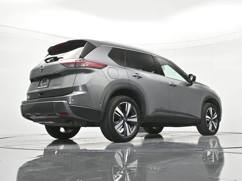Used 2024 Nissan Rogue SL AWD/4WD image 40