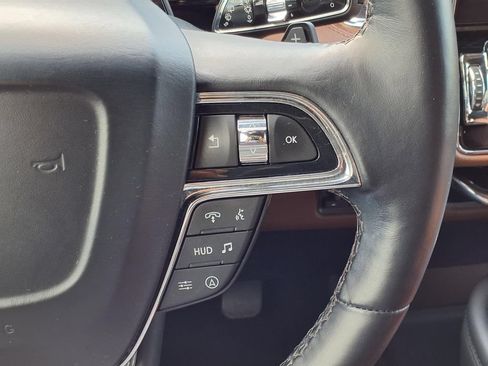 Used 2023 Lincoln Navigator L Reserve AWD/4WD image 18