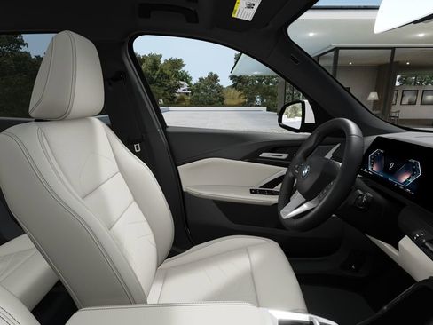 New 2026 BMW X1 xDrive28i AWD/4WD image 9