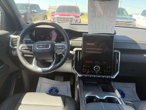 New 2026 GMC Acadia Elevation w/ Elevation Premium Package FWD image 12