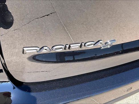 New 2026 Chrysler Pacifica Limited w/ S Appearance Package FWD image 15