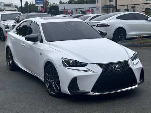 Used 2019 Lexus IS 300 F Sport w/ F Sport Package RWD image 12