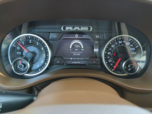 Used 2019 RAM 1500 Laramie image 37