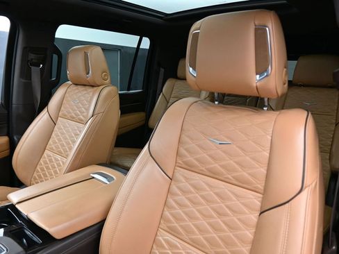 Used 2022 Cadillac Escalade ESV Sport w/ Touring Package AWD/4WD image 14