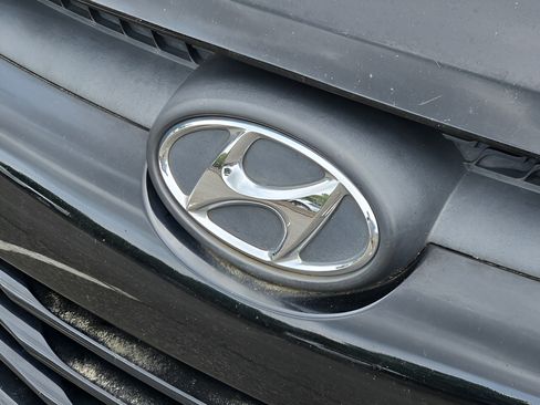 Used 2013 Hyundai Tucson GLS FWD image 12