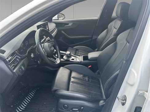 Used 2022 Audi A4 2.0T Premium Plus w/ Premium Plus Package image 10