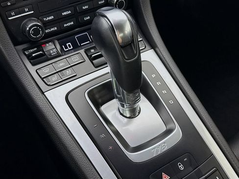 Certified 2018 Porsche 718 Cayman RWD image 19