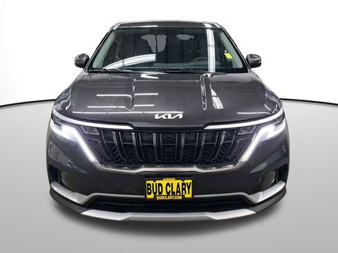 Used 2024 Kia Carnival LX image 9