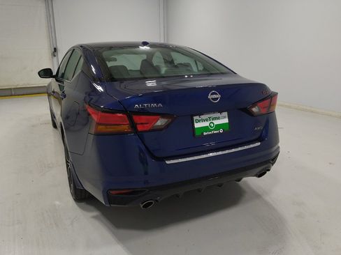 Used 2023 Nissan Altima 2.5 SR AWD/4WD image 6