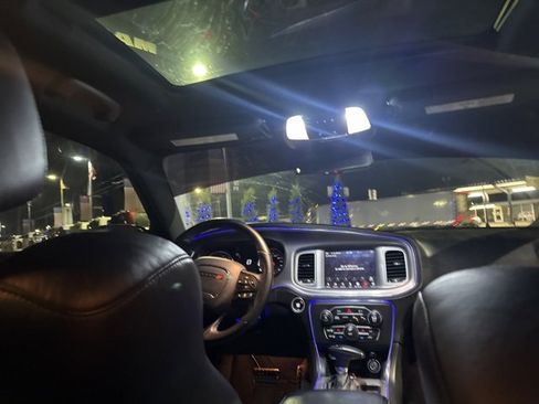 Used 2023 Dodge Charger Scat Pack w/ Plus Group image 33