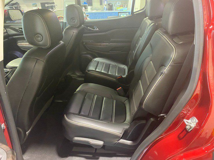Used 2021 GMC Acadia Denali w/ Denali Ultimate Package AWD/4WD image 14
