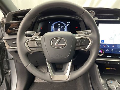 Used 2023 Lexus RZ 450e Premium w/ Technology Package image 6