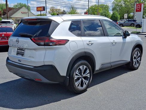 Certified 2023 Nissan Rogue SV w/ SV Premium Package AWD/4WD image 8