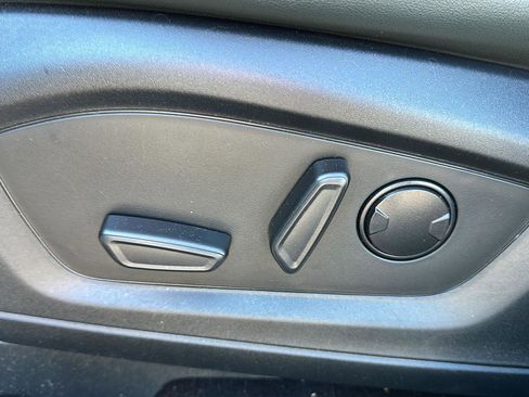 Used 2023 Ford Explorer Timberline image 12