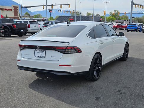 Used 2023 Honda Accord Sport image 3