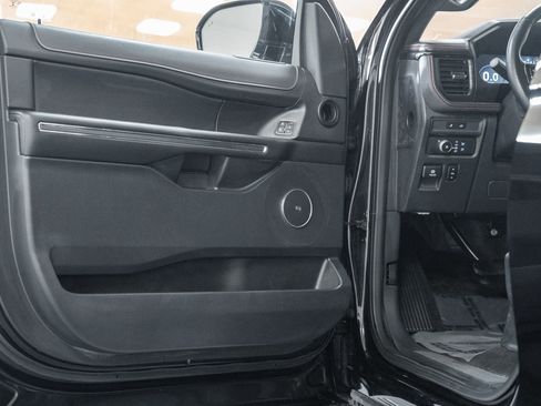 Used 2022 Ford Expedition Max Limited image 48