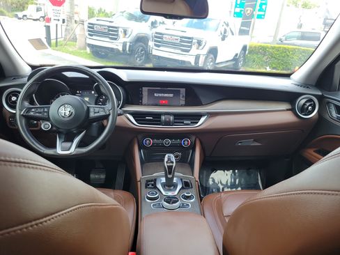 Used 2021 Alfa Romeo Stelvio Ti w/ Active Assist 2 Package TI AWD/4WD image 19