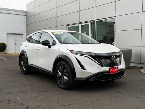 Used 2024 Nissan Ariya AWD image 26