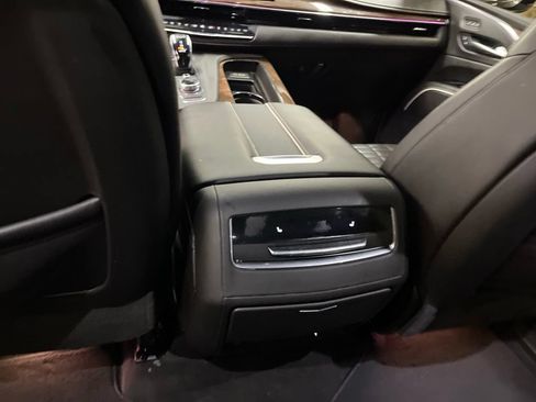 Used 2023 Cadillac Escalade Sport Platinum AWD/4WD image 22