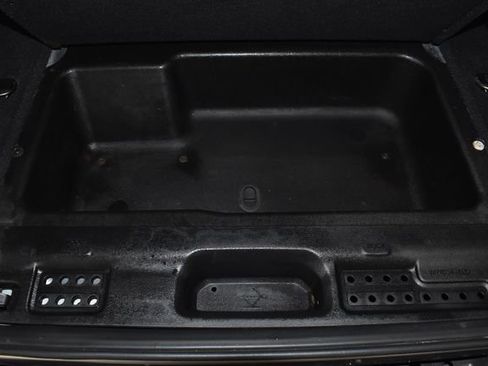 Used 2022 Jeep Wrangler Unlimited Sahara image 37