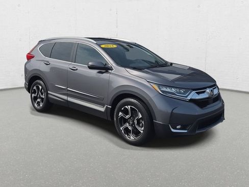 Used 2018 Honda CR-V Touring image 3