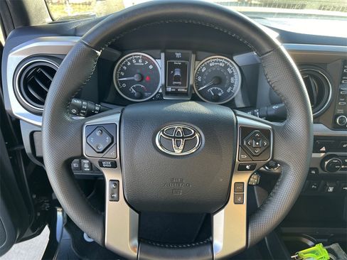 Used 2023 Toyota Tacoma Limited image 8