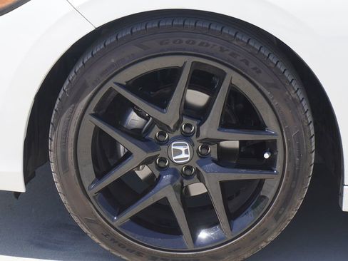Used 2022 Honda Civic Sport image 4