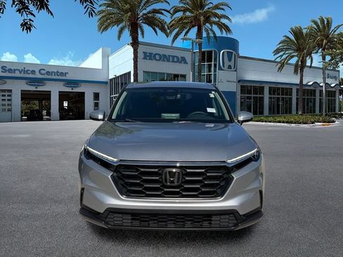 Used 2025 Honda CR-V LX image 3