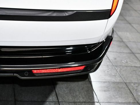 Used 2024 Land Rover Range Rover SE image 81