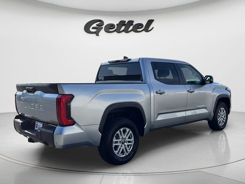Used 2025 Toyota Tundra SR5 w/ SR5 Premium Package AWD/4WD image 5