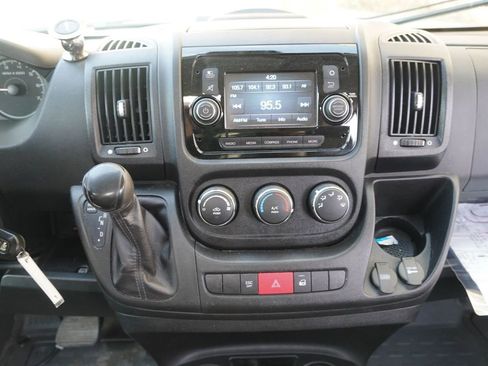 Used 2019 RAM ProMaster 2500 FWD image 17
